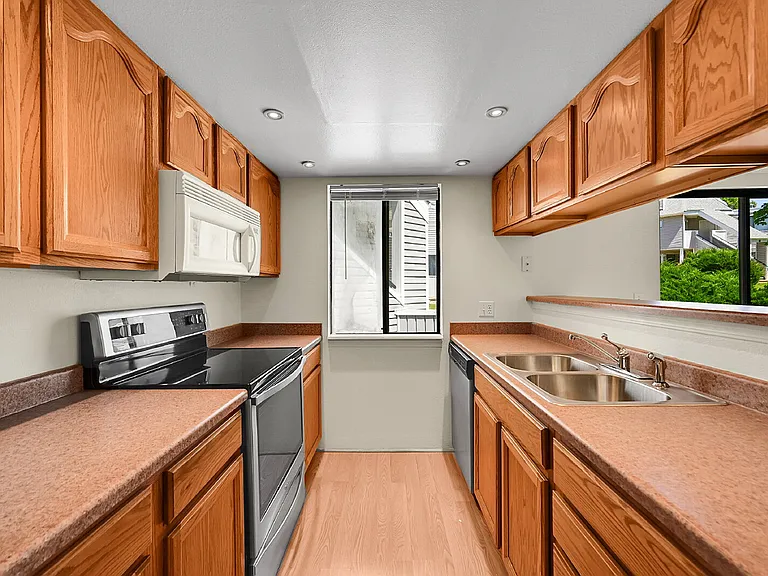 8701 Huron St #4-101 — Photo 7