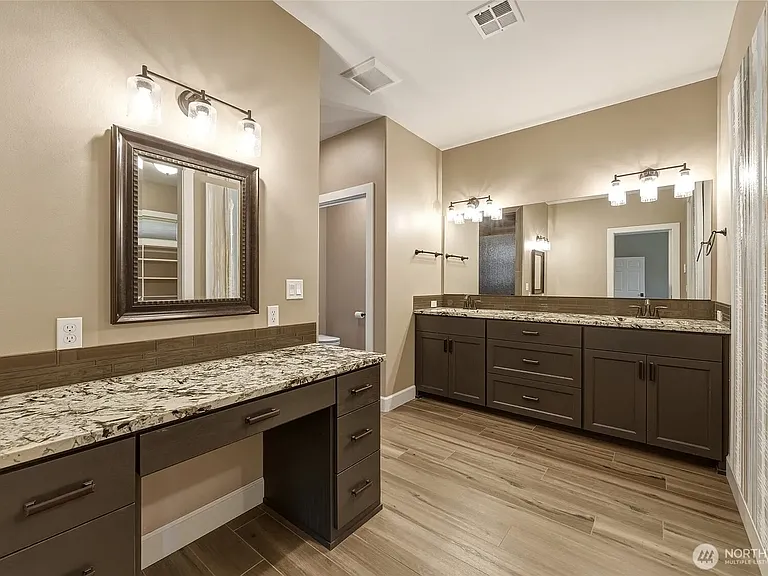 2643 Molten Ct — Photo 16