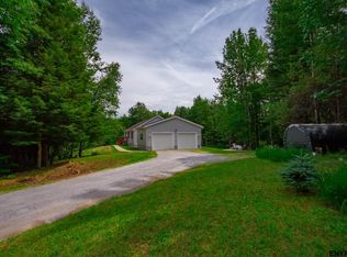 14 Barney Rd, Middle Grove, NY 12850