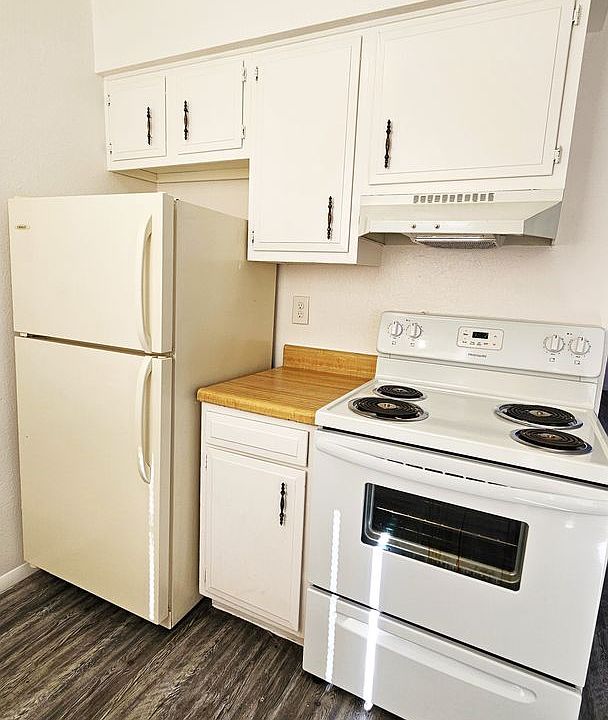1st image of 1620 N Beverly Ave APT 6