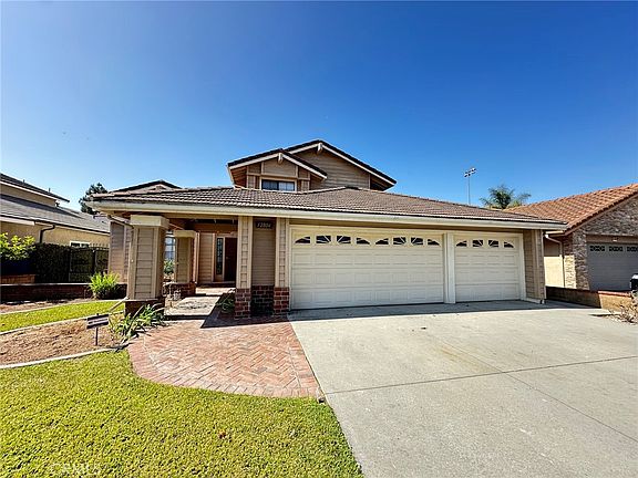 2nd image of 12804 Heritage Pl