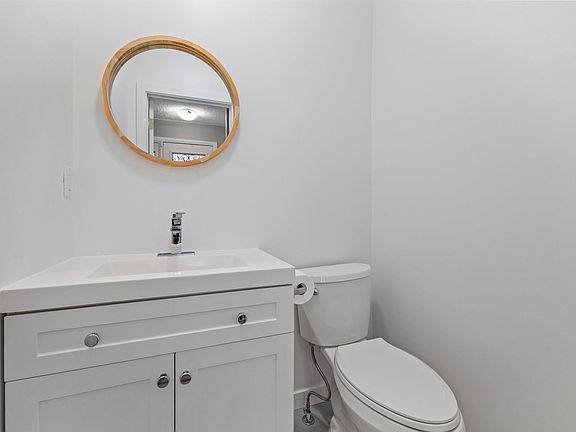 4th image of 7927 71st Ave NW