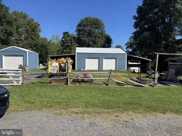 419 Moss St, Hamburg, PA 19526
