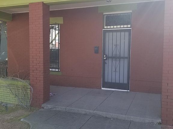 2nd image of 1712 Montana Ave