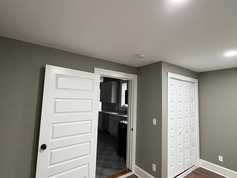1108 N Main St — Photo 6