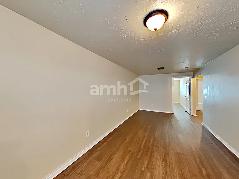 6432 S High Bluff Dr — Photo 9