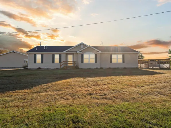 9028 E Jefferson Rd, Wheeler, MI 48662