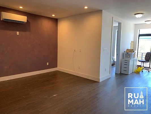 Rented by Rumah Realty Inc | media 11
