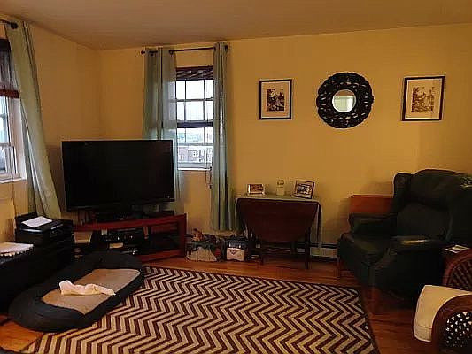 2nd image of 23-11 37th St #L4