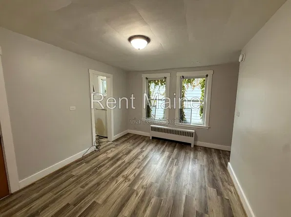 101 Cedar St APT 1, Bangor, ME 04401