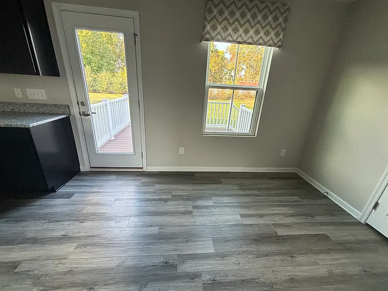 1703 Quail Run Way — Photo 7