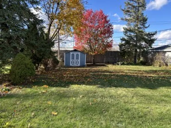 872 Mason Ln, Des Plaines, IL 60016