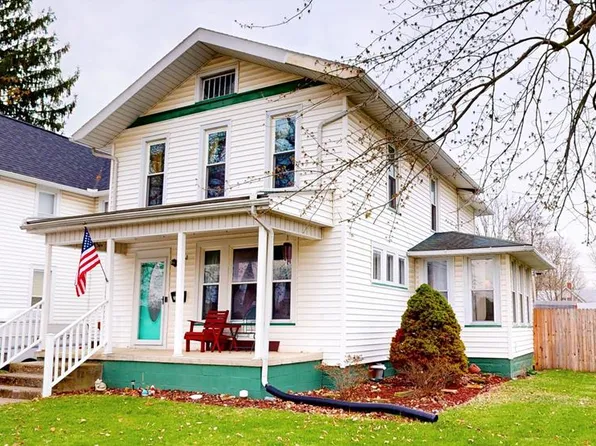 324 N Columbus St, Crestline, OH 44827