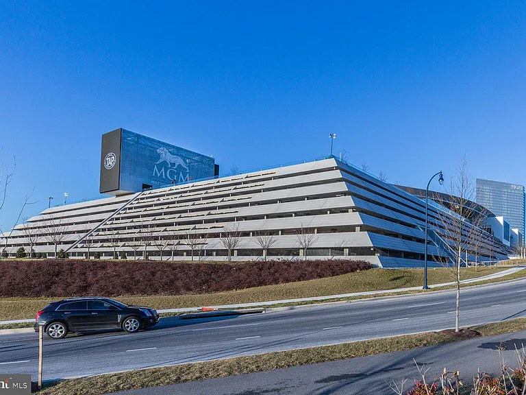 712 Sentry Sq — Photo 51