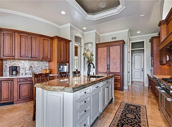 3rd image of 14137 Nicklaus Dr