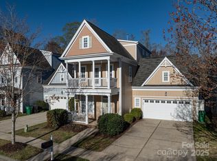 10133 Caldwell Forest Dr, Charlotte, NC 28213