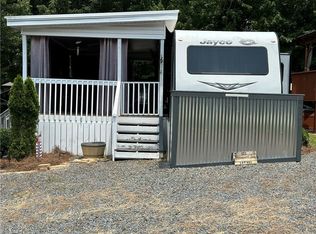 122 Hummingbird Cir, New London, NC 28127