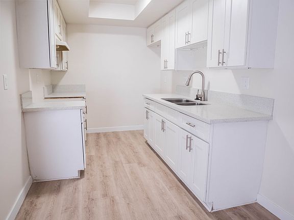 3rd image of 16215 Woodruff Ave APT 7