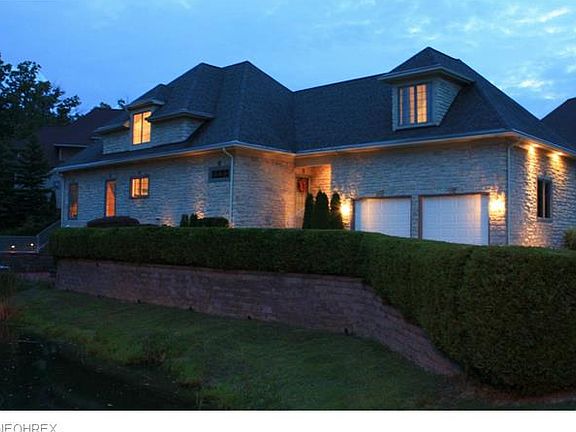 5th image of 11115 Caddie Ln #28