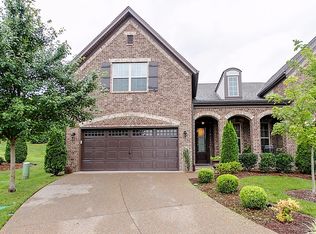 149 Village Cir, Lebanon, TN 37087