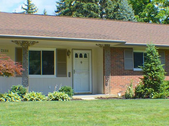 3rd image of 2884 Pickwick Dr