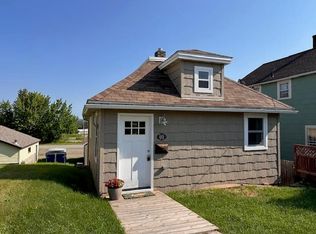 7 W Shagawa Rd, Ely, MN 55731
