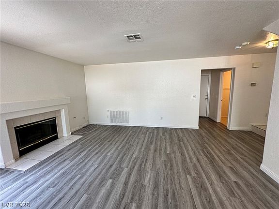 2nd image of 1805 Scenic Sunrise Dr