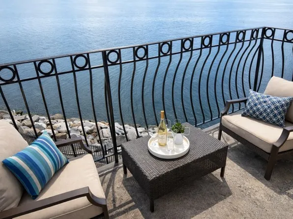 1436 Outlook Avenue image 1 of 19