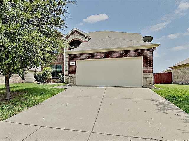 1st image of 749 W Bend Blvd