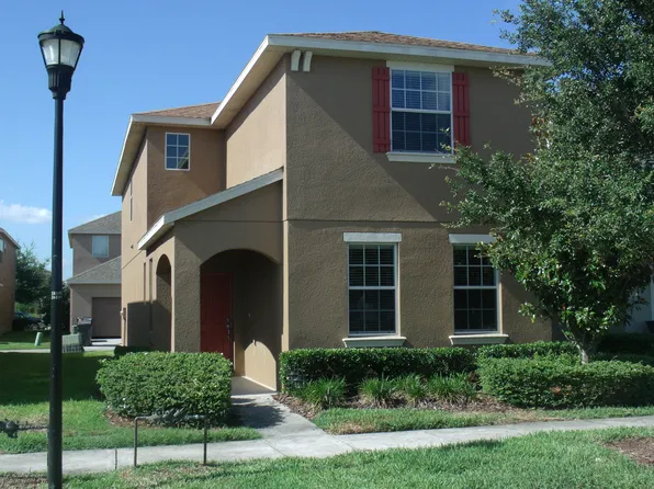 9115 English Oaks Ln, Riverview, FL 33578