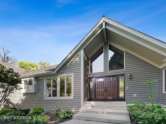 2nd image of 32 Deer Point Dr