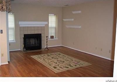 3rd image of 1360 Cedarwood Dr APT C1
