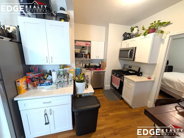 30 Mount Hope St #1, Roslindale, MA 02131