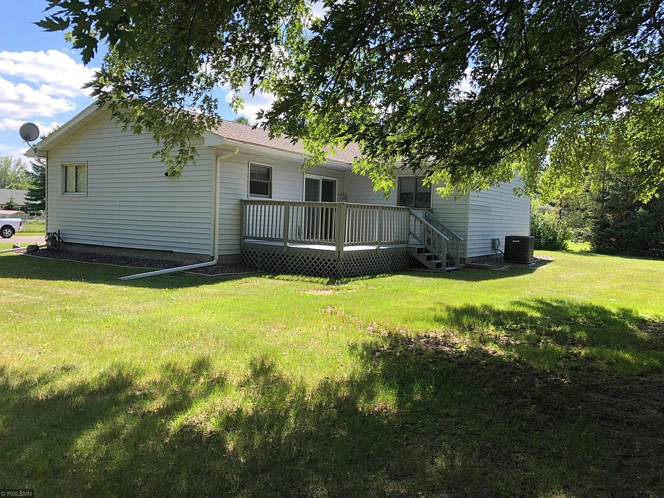1st image of 495 8th Ave NE