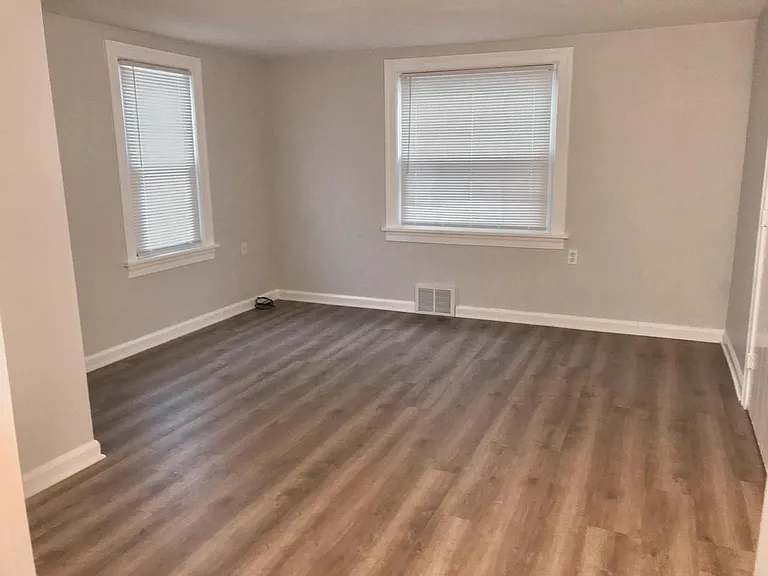 231 N Spring Grove St #1 — Photo 5