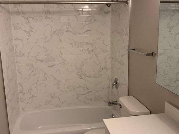 4th image of 4712 W 107th St APT 1B