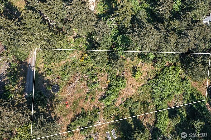 4th image of 17 Cascade Way