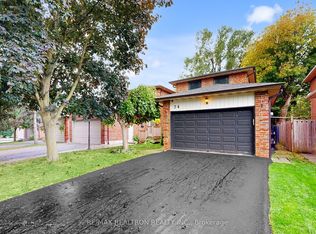 74 Trothen Cir, Markham, ON L3P 4H6