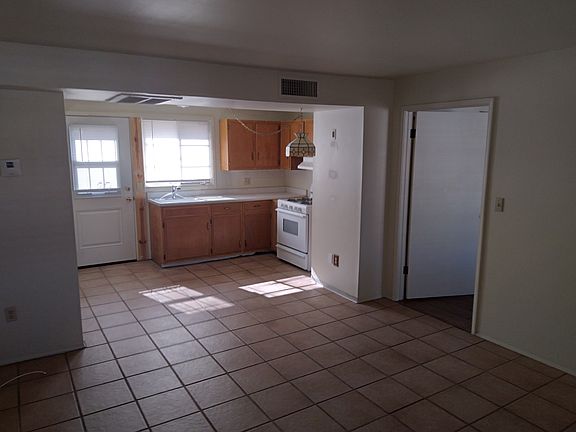 5th image of 137 W Camino Alameda Unit A