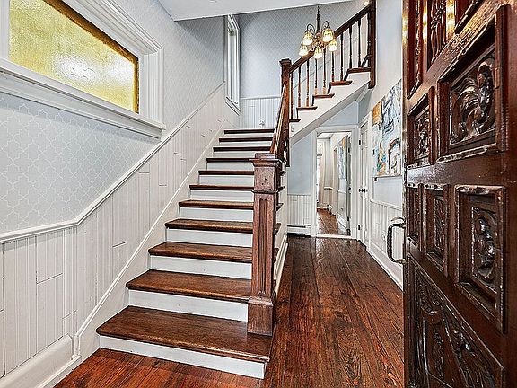 3rd image of 4725 Saratoga Ave