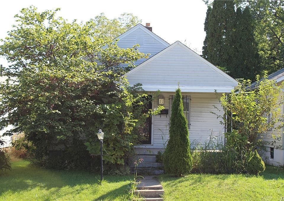 1st image of 628 Westwood Ave