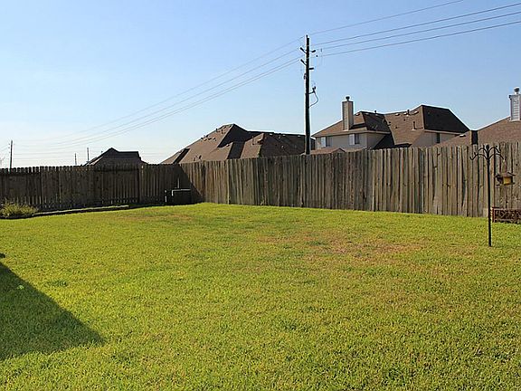 Additional Back Yard Space at the rear of the house.