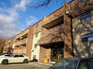 560 Bloor St E #404, Oshawa, ON L1H 3N2
