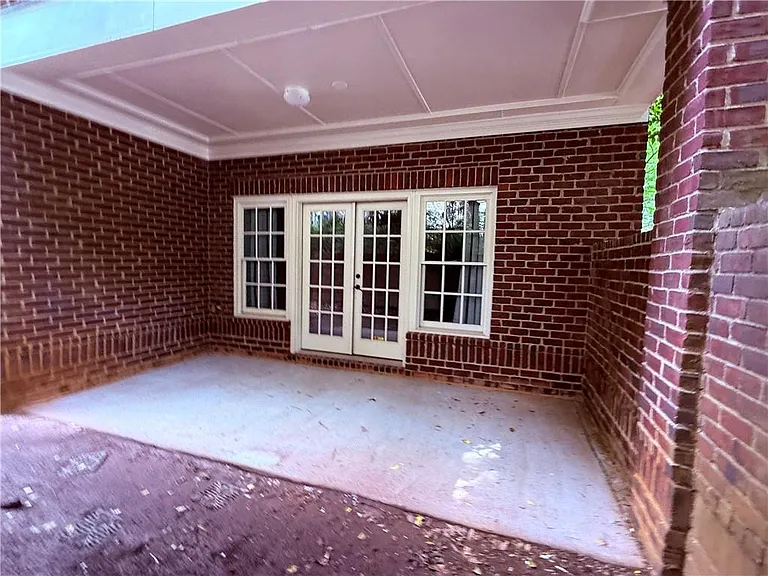 2617 Canterbury Trl NE — Photo 41