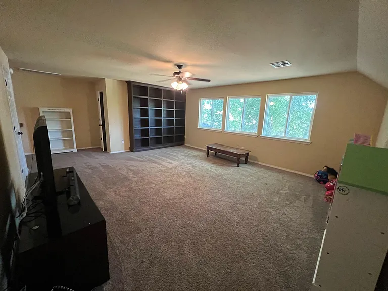 1805 E Jacksonville St — Photo 45