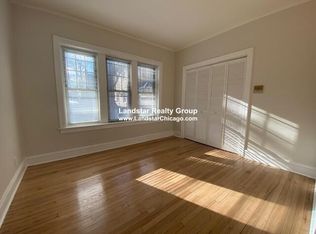 732 Reba Pl APT D1, Evanston, IL 60202