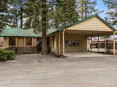 430 1st St, Priest River, ID, 83856