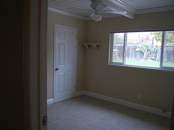 3rd image of 10286 Earlander St