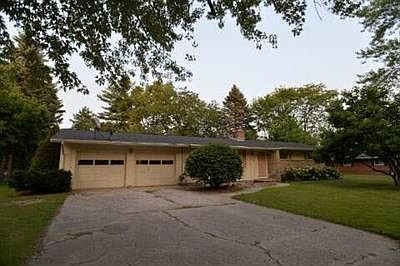 1st image of 812 River Acres Dr