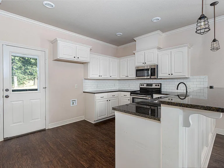 3009 Santa Elena Dr — Photo 5